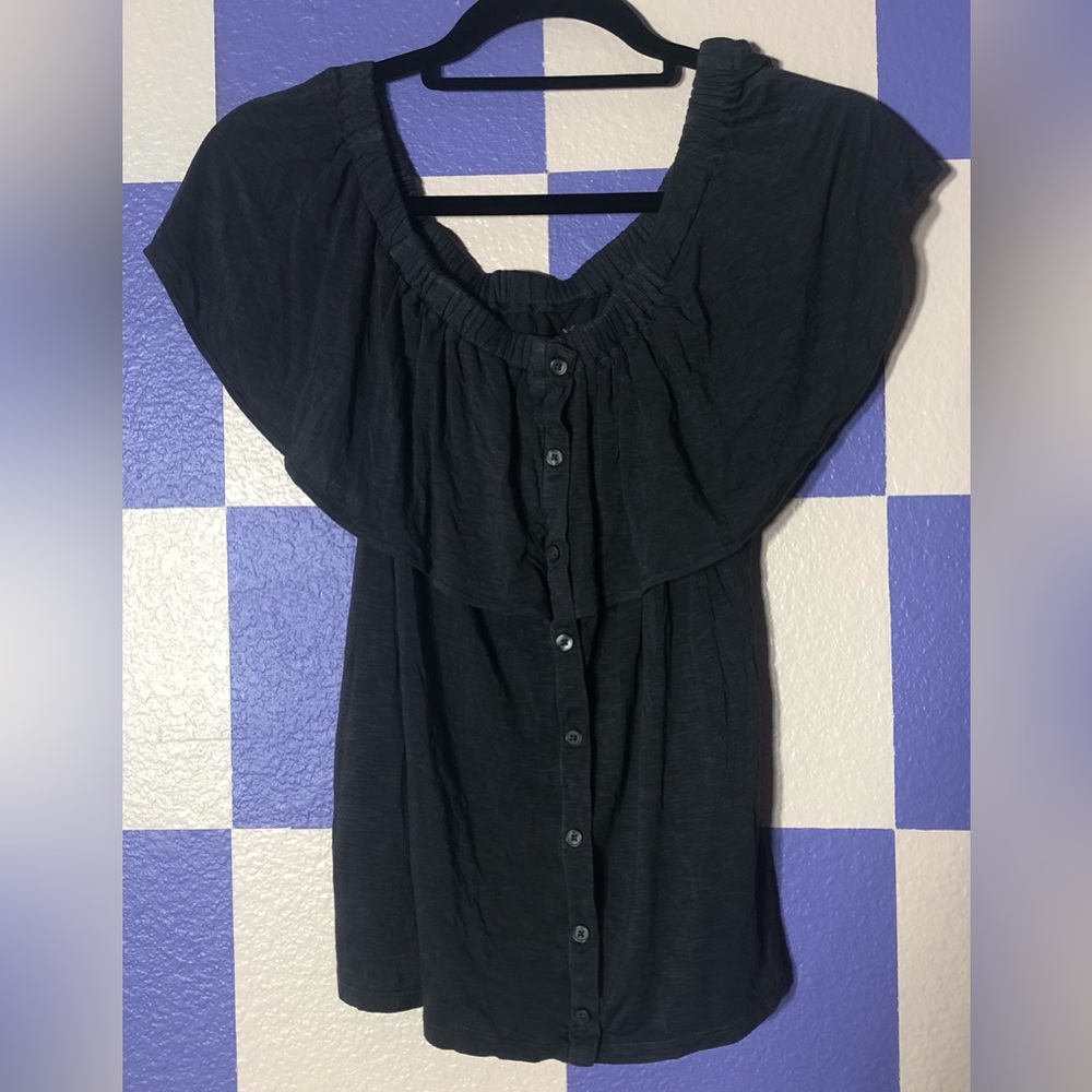 American Eagle Soft & Sexy Slub Off Shoulder Button Blouse in Dark Grey - Size M